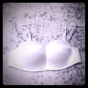 32A Victoria secret strapless bra